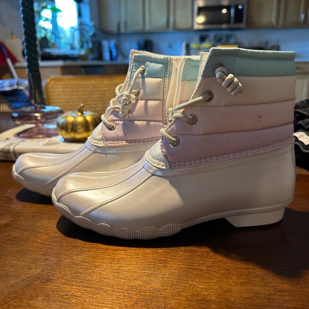 ‼️SALE ‼️ Sperry Saltwater Boots Pastel Rainbow
